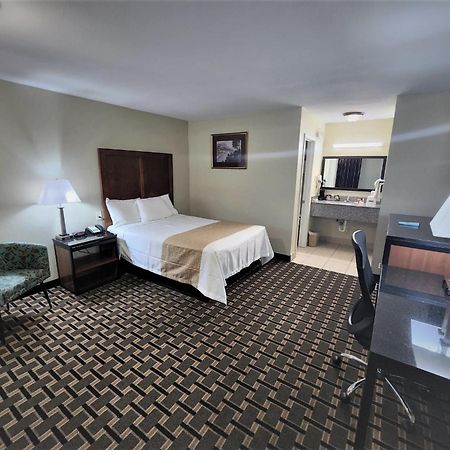 Travelodge By Wyndham Jackson I-40 Exit 82 Exterior foto